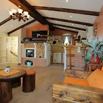 Apartment Rustica *