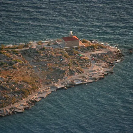 Rustica 马卡尔斯卡