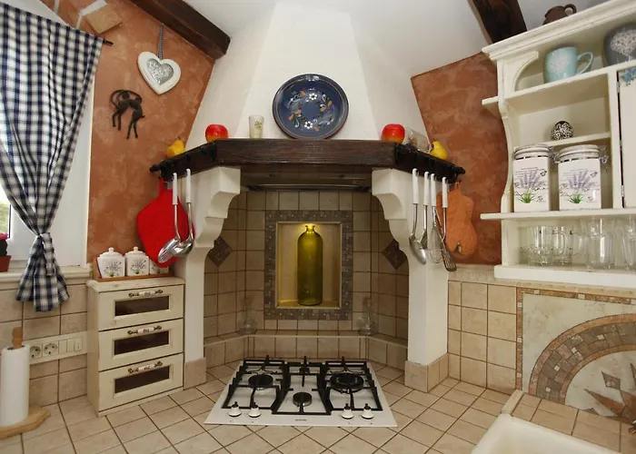 Rustica Макарська