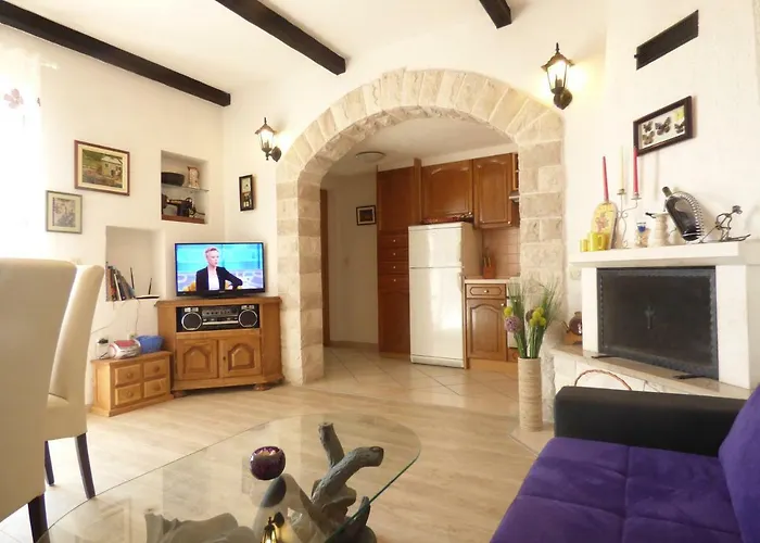 Rustica Апартаменти